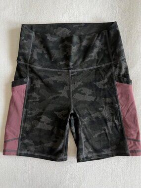 Fabletics Powerhold Short w/ Pocket